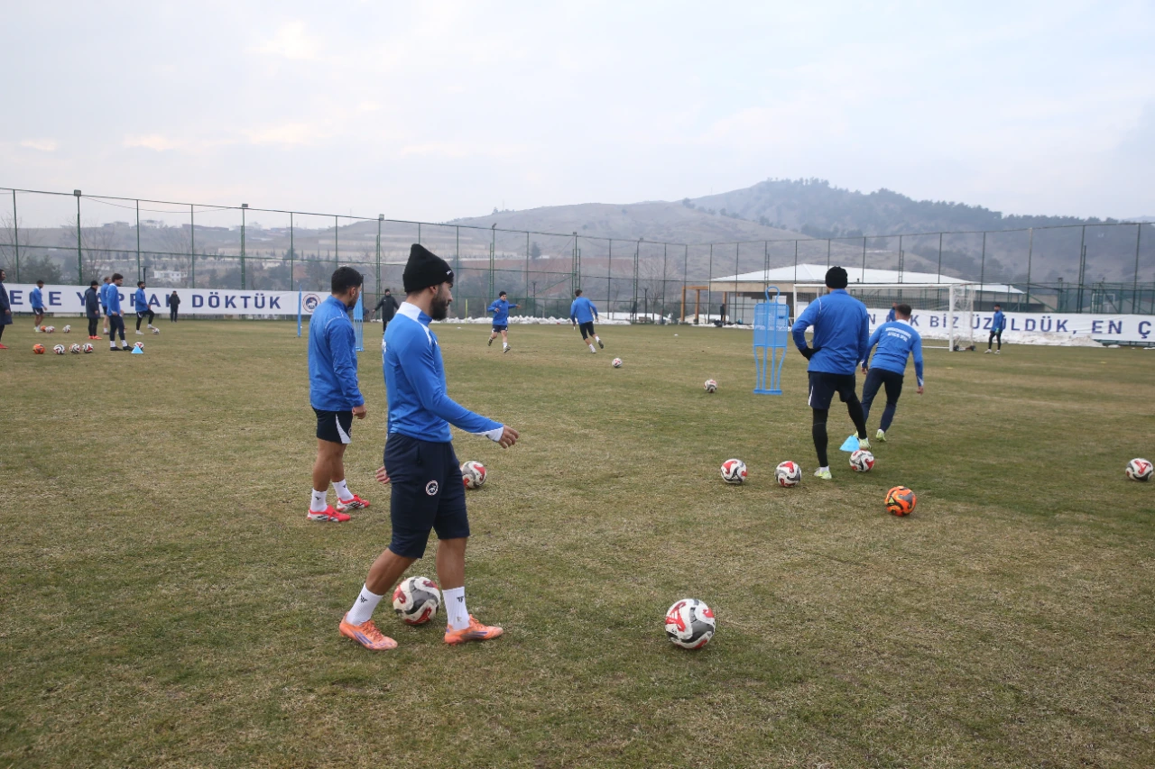 Kahramanmaraş İstiklalspor, Acıyı Başarıya Dönüştürdü (1)-1