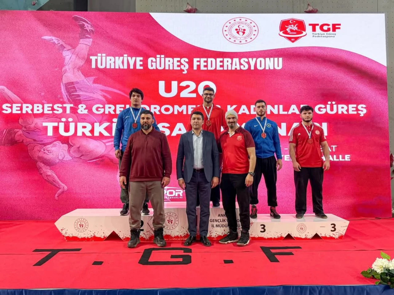 Kahramanmaraş Sporcuları, Güreş Şampiyonası’nda Madalyaları Topladı (3)