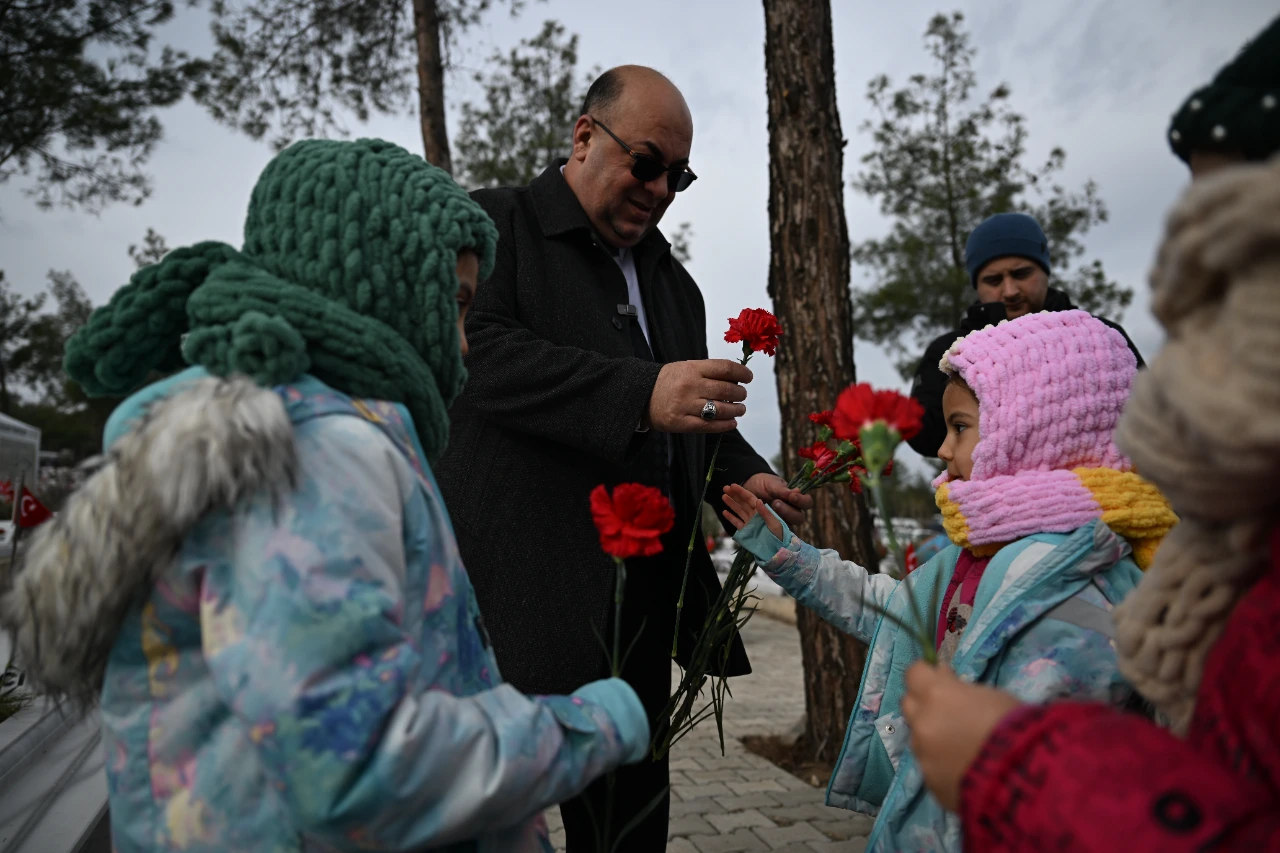 Kahramanmaraş’ta Deprem Şehitlerinin Kabirleri Başında Gözyaşı Ve Dua (4)