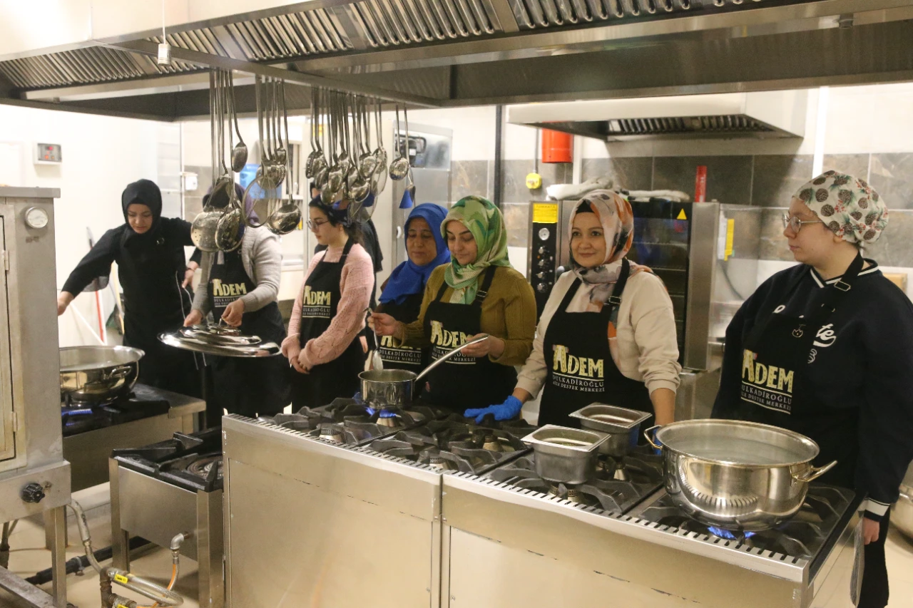 Kahramanmaraş’ta Depremzede Kadınlardan Üretim Atağı (13)