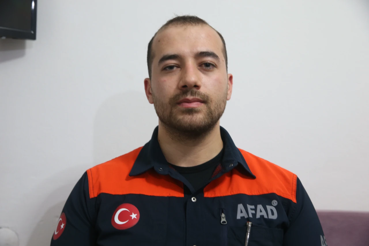 Kahramanmaraş’ta Enkazdan Sağ Çıkan Salih 3 Yıl Sonra Afad Ekibiyle Buluştu (6)