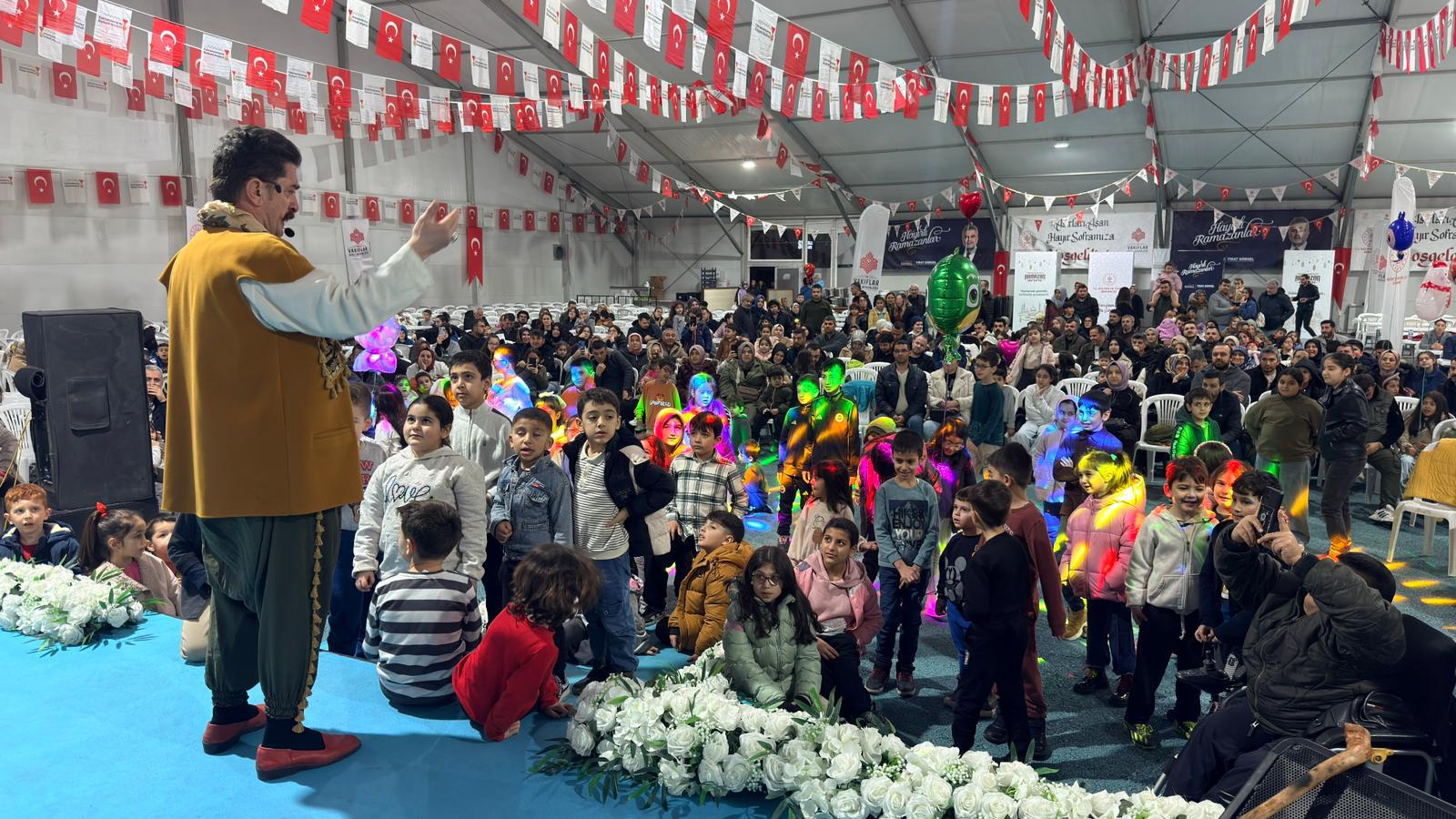 Kahramanmaraş’ta Hacivat Ve Karagöz Gösterileri Ramazan Akşamlarını Renklendirdi (2)