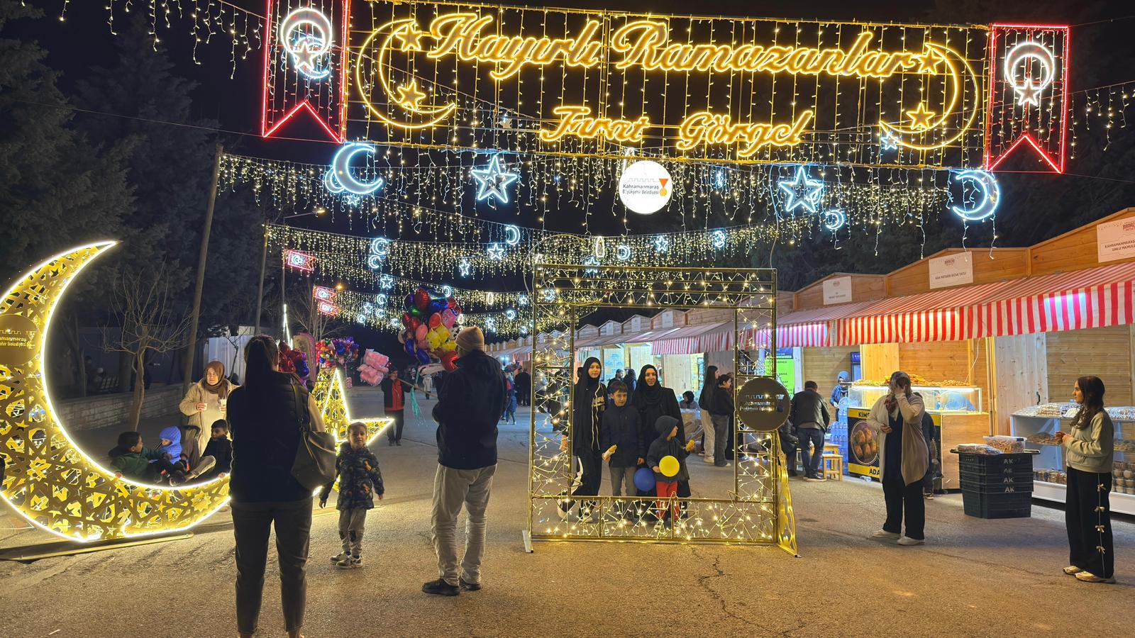 Kahramanmaraş’ta Hacivat Ve Karagöz Gösterileri Ramazan Akşamlarını Renklendirdi (3)
