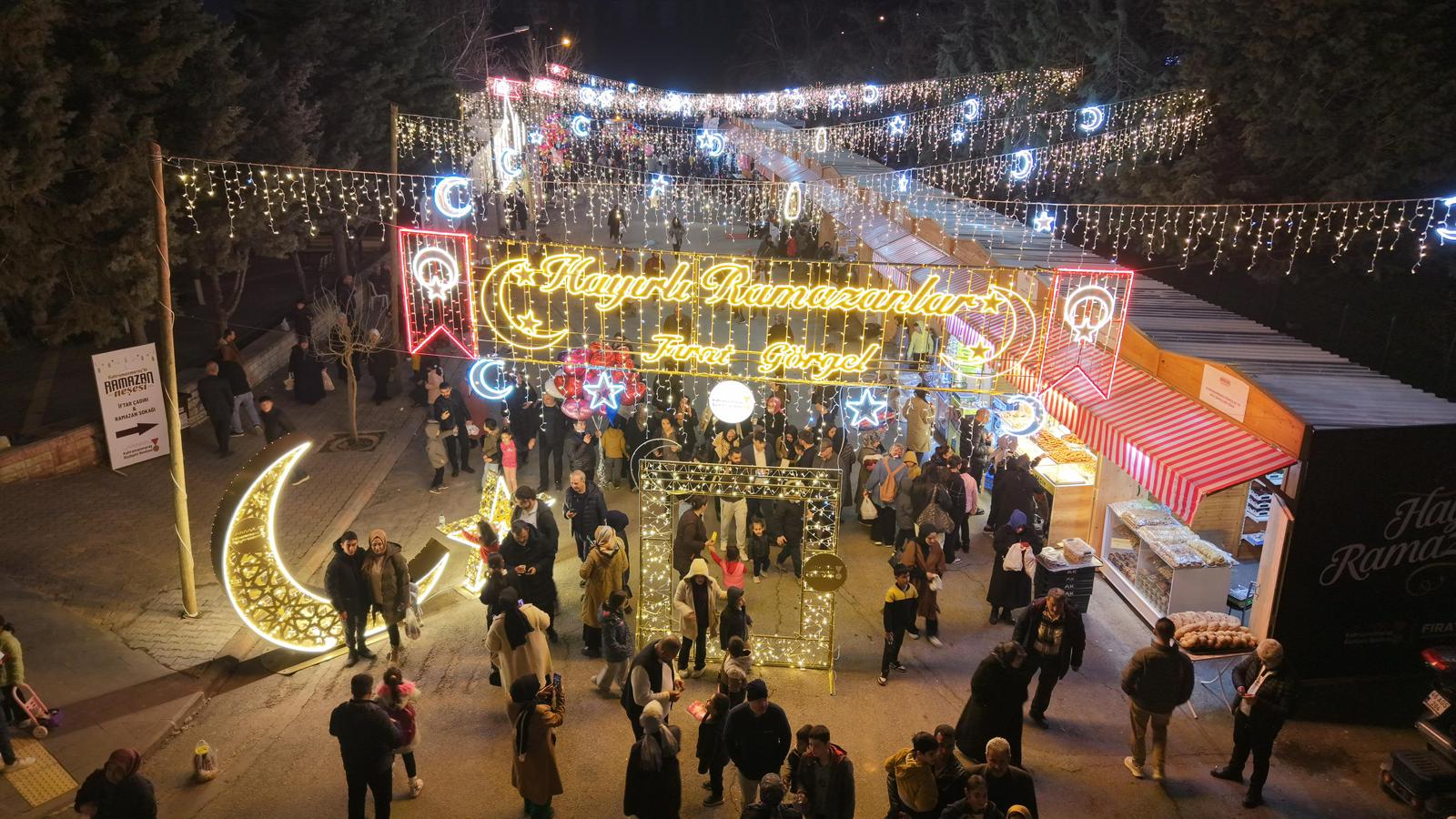 Kahramanmaraş’ta Hacivat Ve Karagöz Gösterileri Ramazan Akşamlarını Renklendirdi (5)