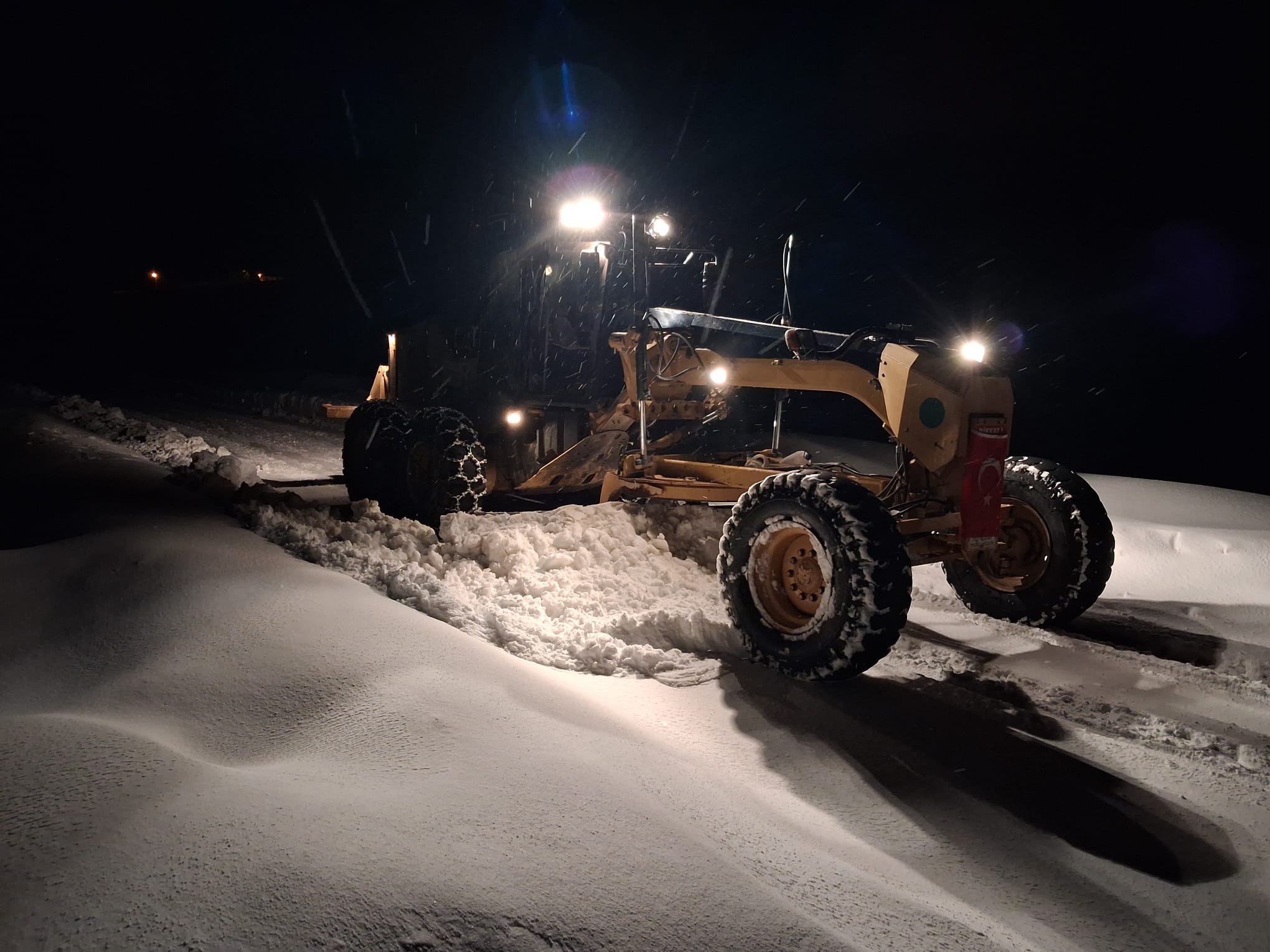 Kahramanmaraş’ta Karla Mücadele 724 Sürüyor Büyükşehir Ekipleri Sahada (1)