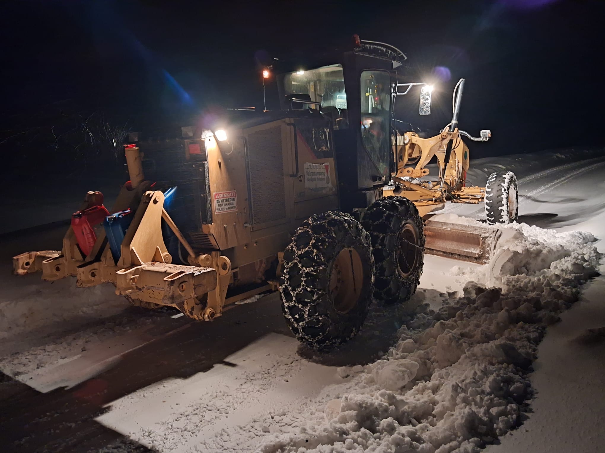 Kahramanmaraş’ta Karla Mücadele 724 Sürüyor Büyükşehir Ekipleri Sahada (2)