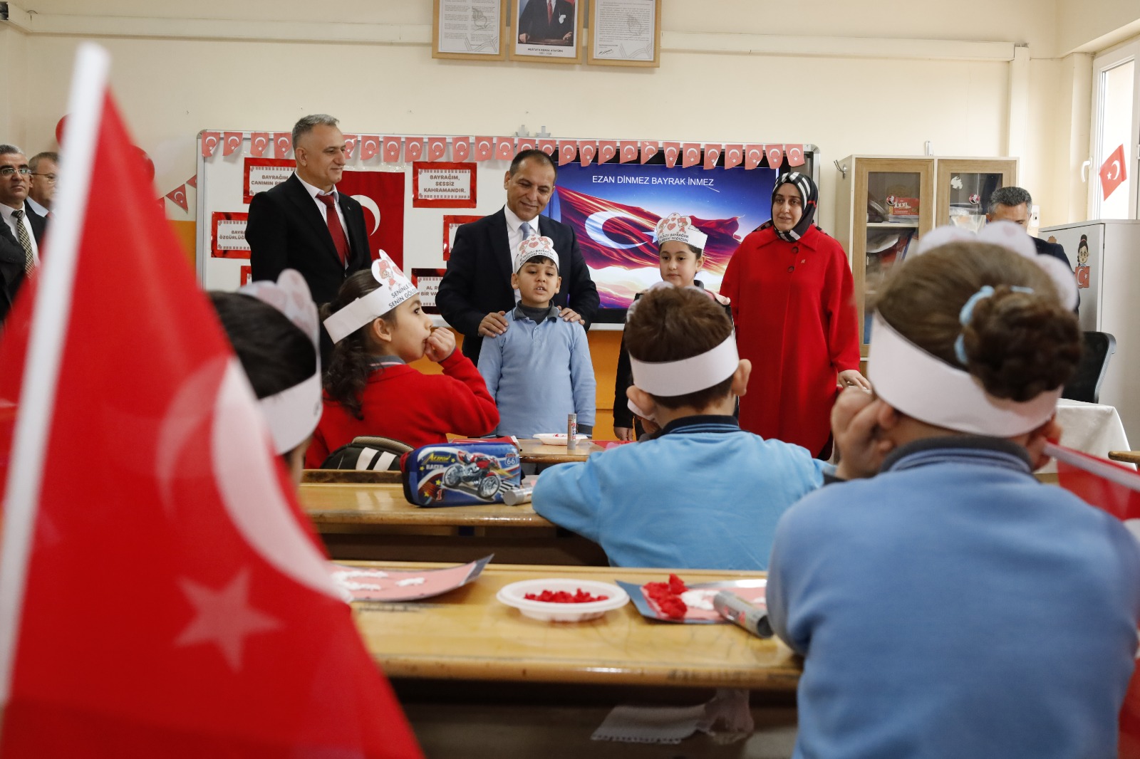 Kahramanmaraş’ta Okullar Kırmızı Beyaza Büründü (3)