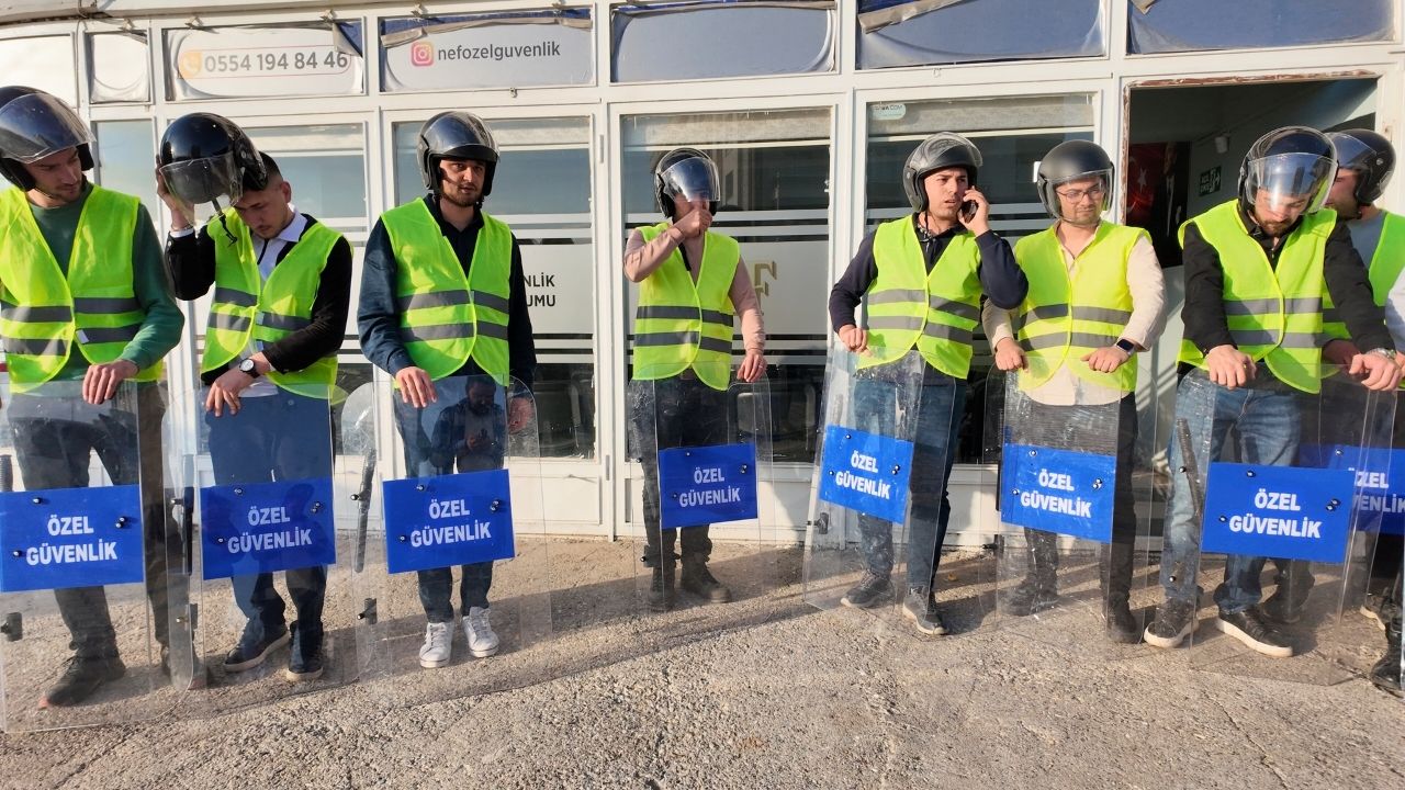 Kahramanmaraş’ta Özel Güvenlik Öğrencileri Birbirine Saldırdı! (1)