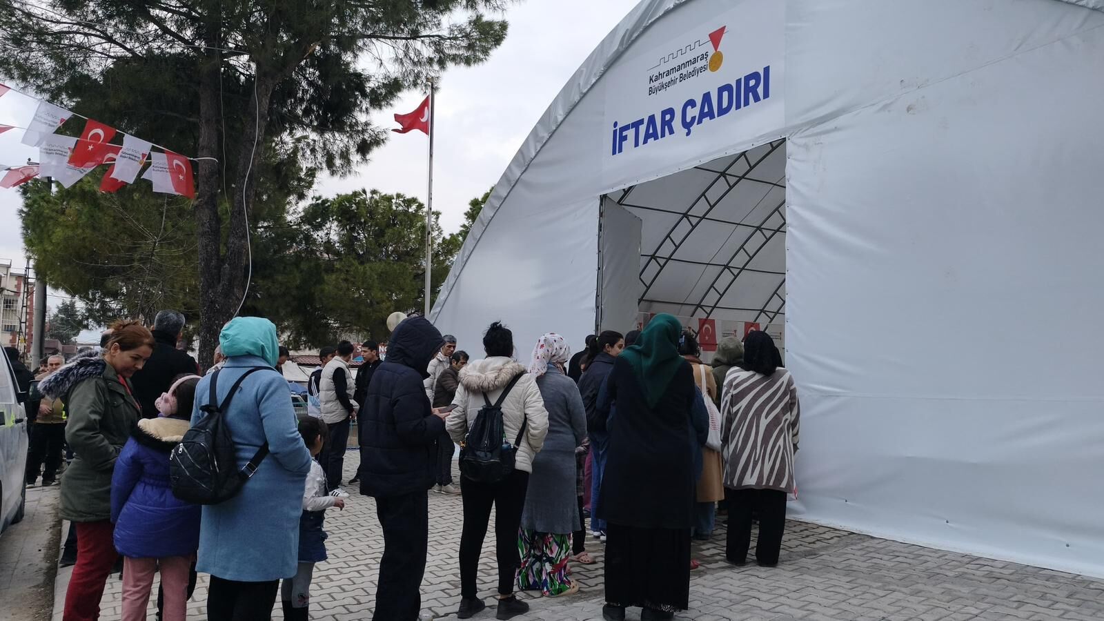 Kahramanmaraş’ta Ramazan’ın 5. Gününde Binlerce Kişi Aynı Sofrada Buluştu