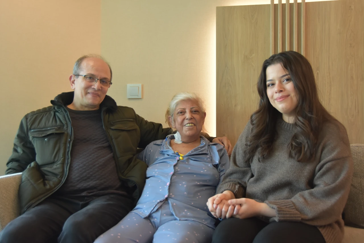 Kızının Karaciğeriyle Hayata Tutunacaktı, Son Anda Mucize Yaşandı (15)