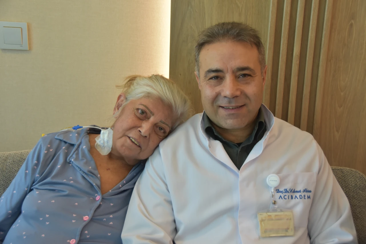 Kızının Karaciğeriyle Hayata Tutunacaktı, Son Anda Mucize Yaşandı (18)