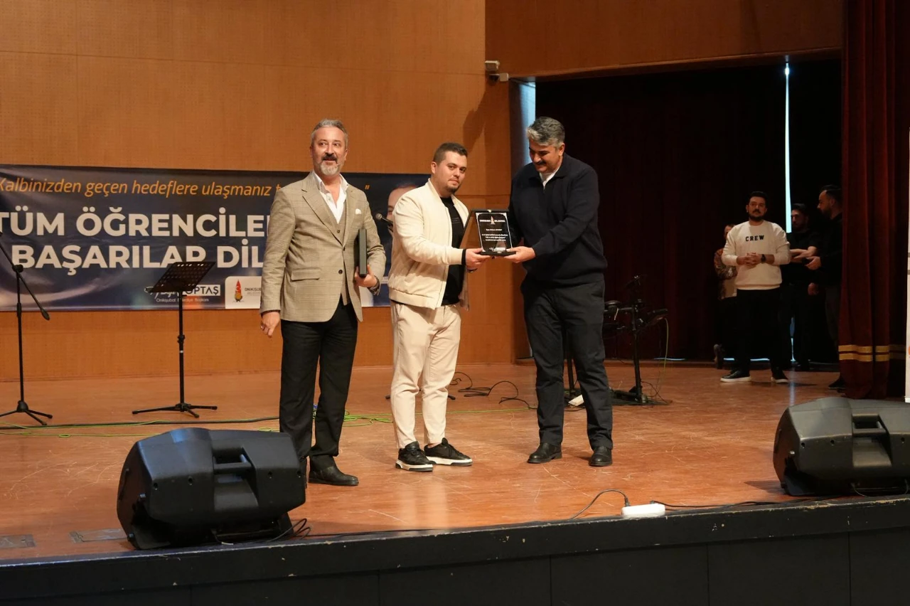 Onikişubat Belediyesi Yks Ve Kpss Kazandıran Taktikler Kampı Büyük Ilgi Gördü (3)