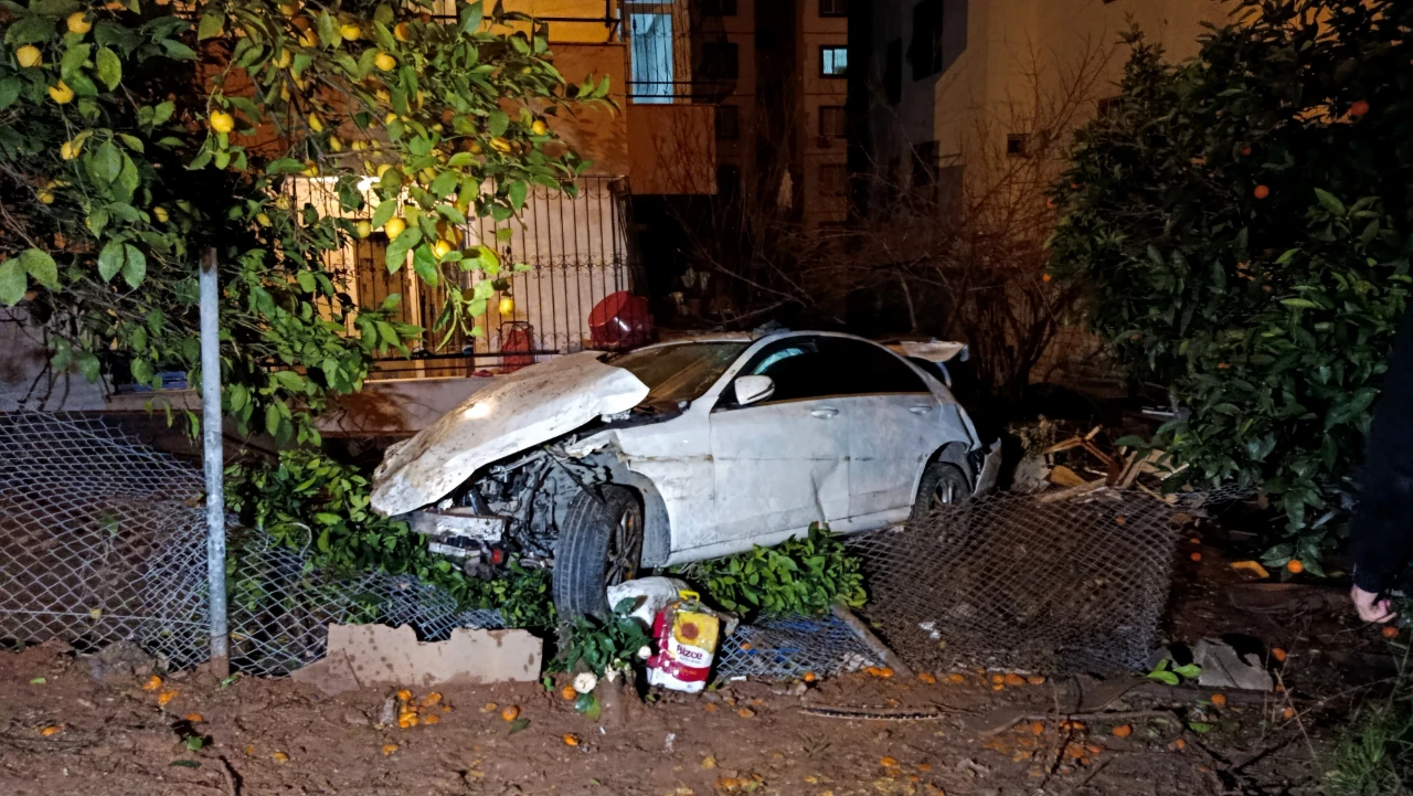 Otomobil Şarampole Yuvarlandı! Anne Yaralı, Oğlu Hayatını Kaybetti (1)