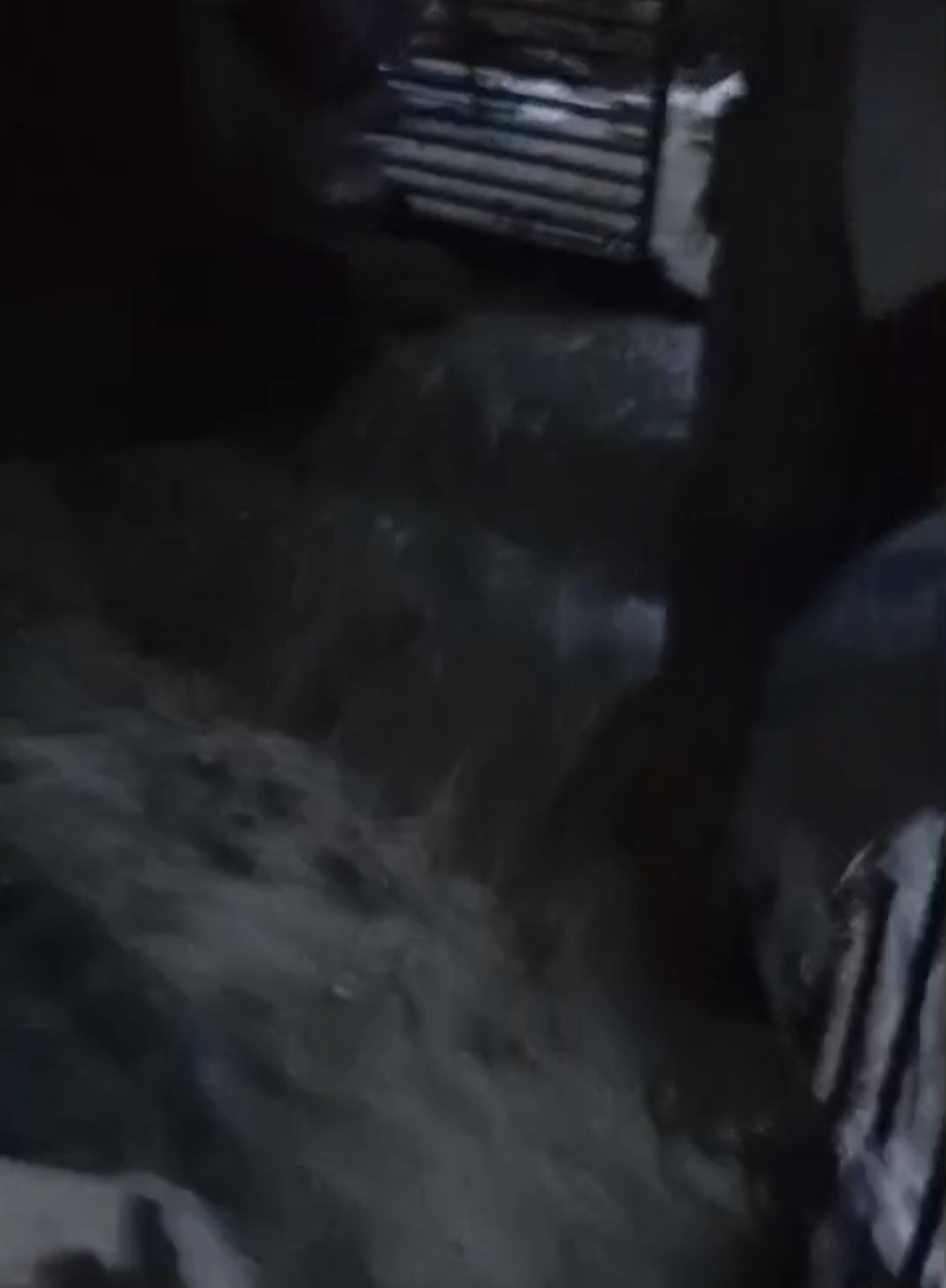 Samandağ’da Dere Taştı, Ev Ve Ahır Su Altında Kaldı1