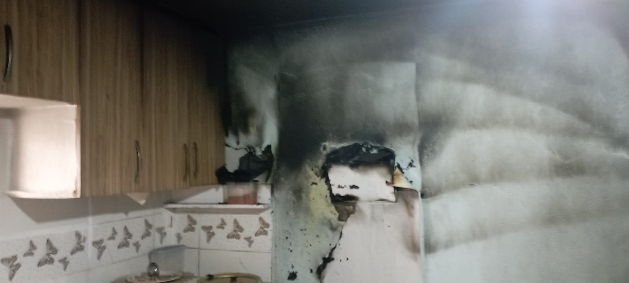 Yahya Kemal Mahallesi’nde Ev Alevler İçinde Kaldı (1)