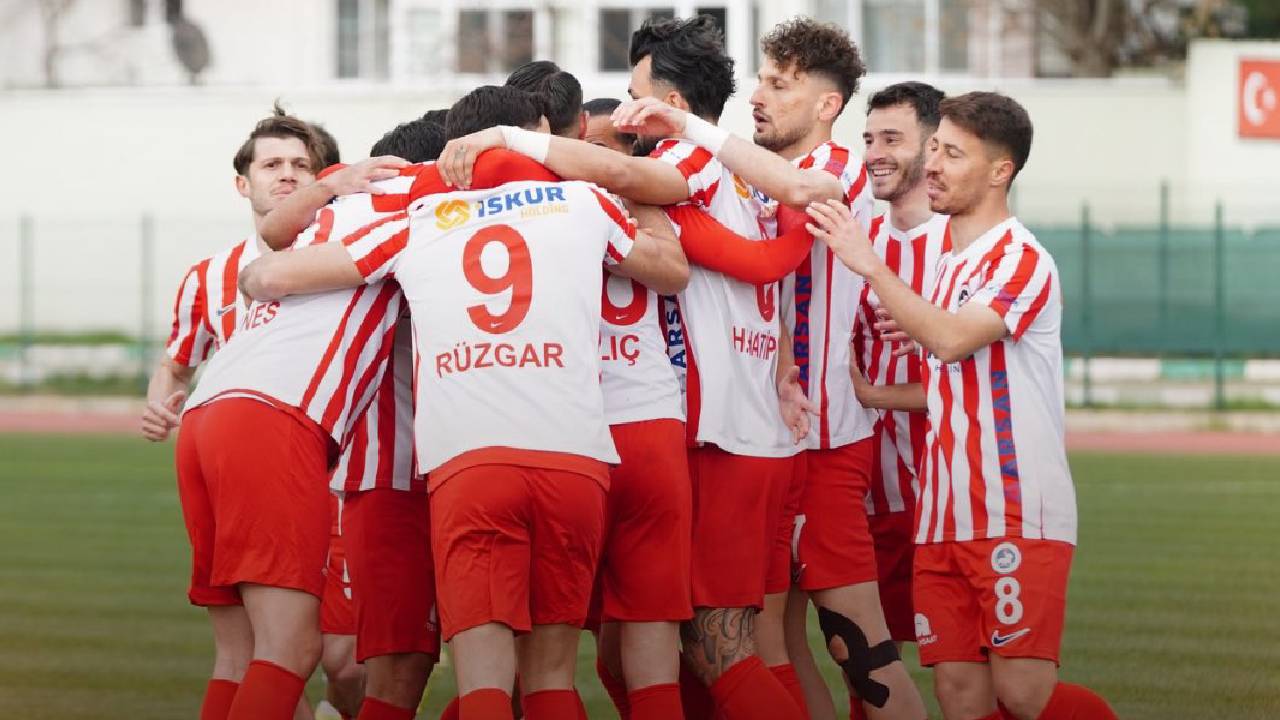 İstiklalspor'a Kırklarelispor darbesi! Liderlik yolunda yara aldı