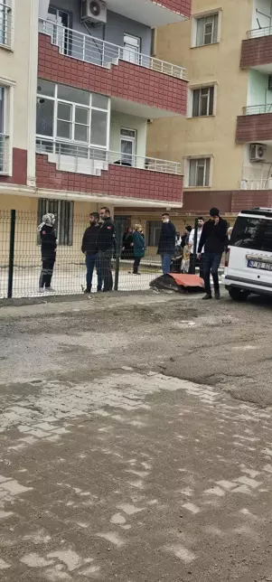 Binanın 10'uncu kat balkonundan düşen Kübra hayatını kaybetti
