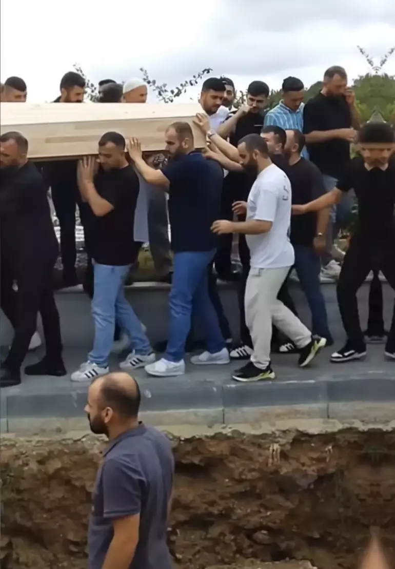 69Cb6Dc7367Da9Eda5D8Aa8C