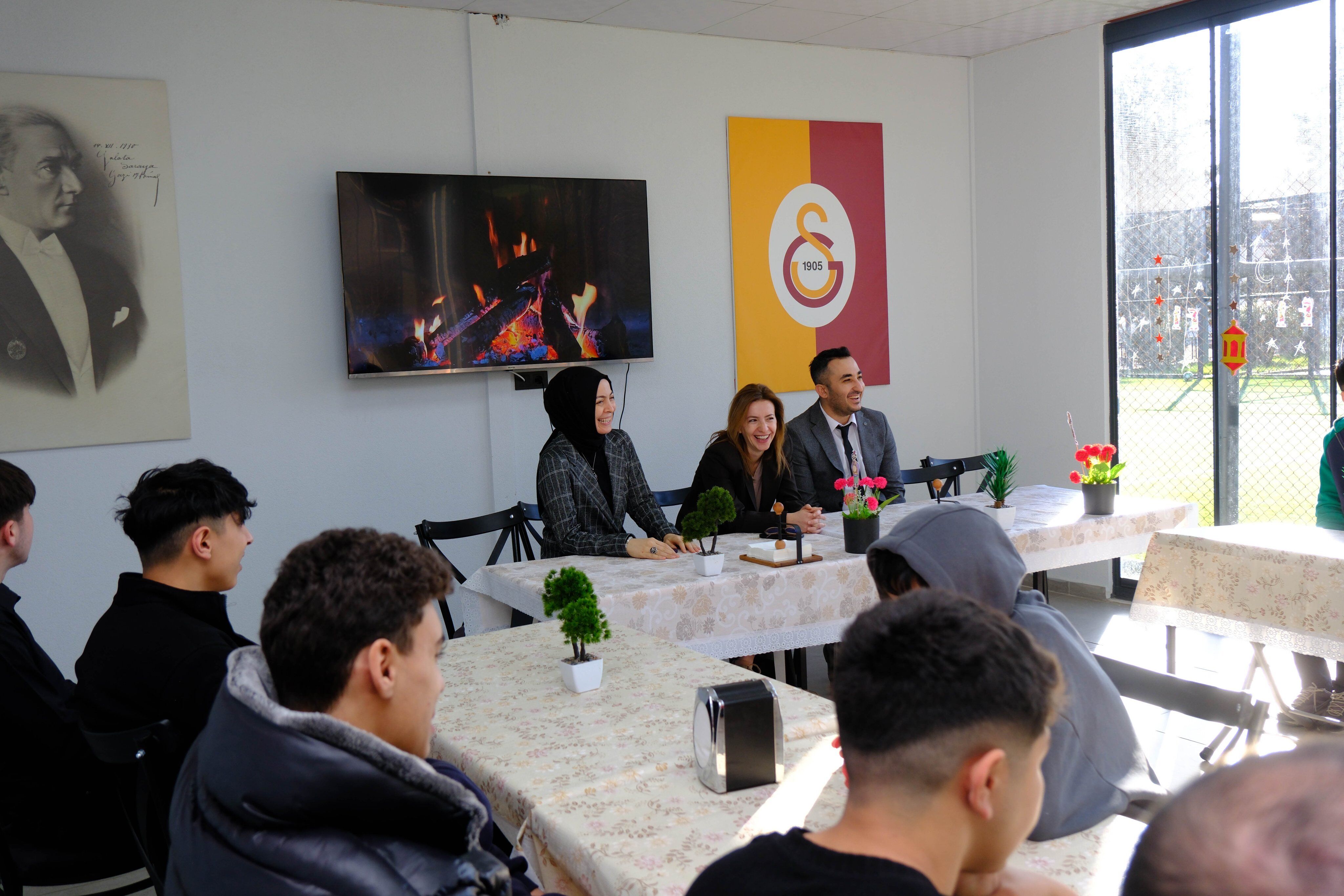 Ab Ve Dış İlişkiler Daire Başkanı Arslan’dan Çocuk Evlerine Ziyaret1