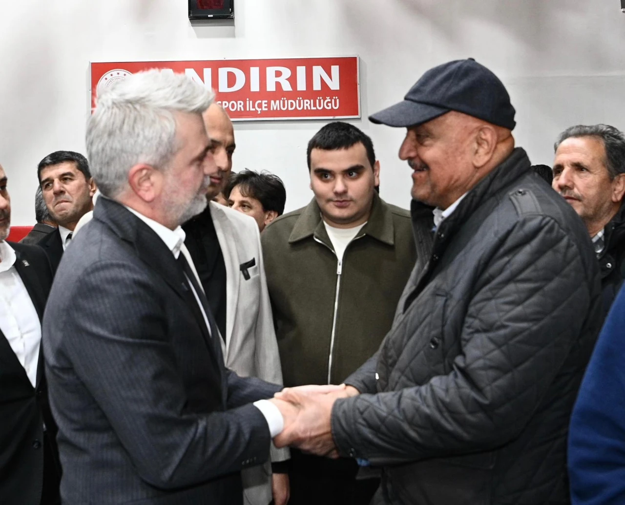 Andırın’da Gönül Sofrası Kuruldu Yüzlerce Kişi Iftarda Buluştu (7)