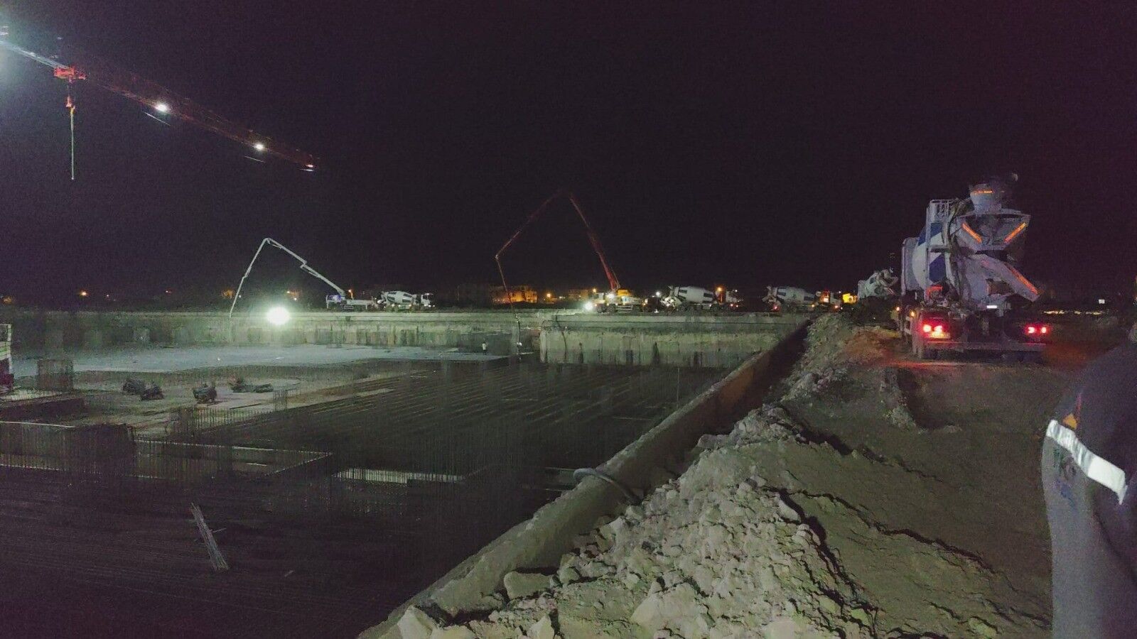 Antalya’da Inşaatta 7 Metreden Düşen Işçi Yaralandı (1)