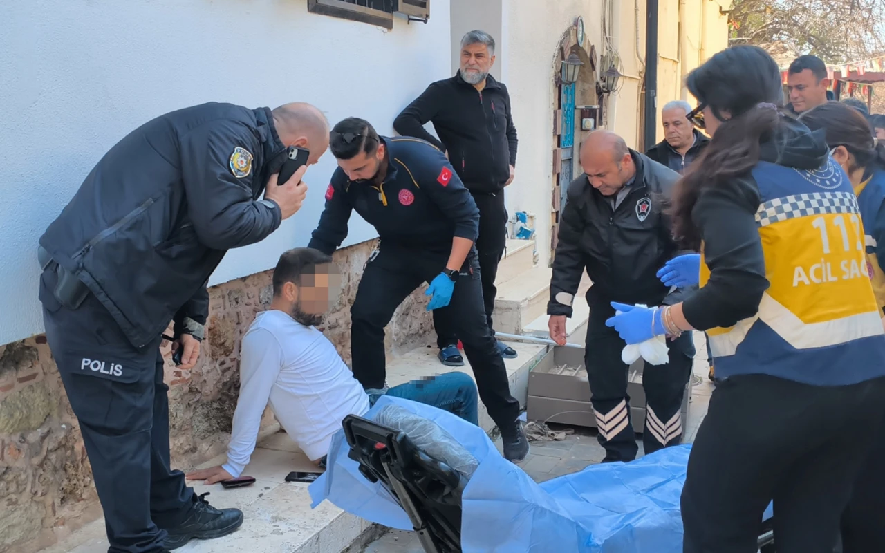 Antalya’da “Neden Video Çekiyorsun” Kavgası Kanlı Bitti 3 Yaralı (5)