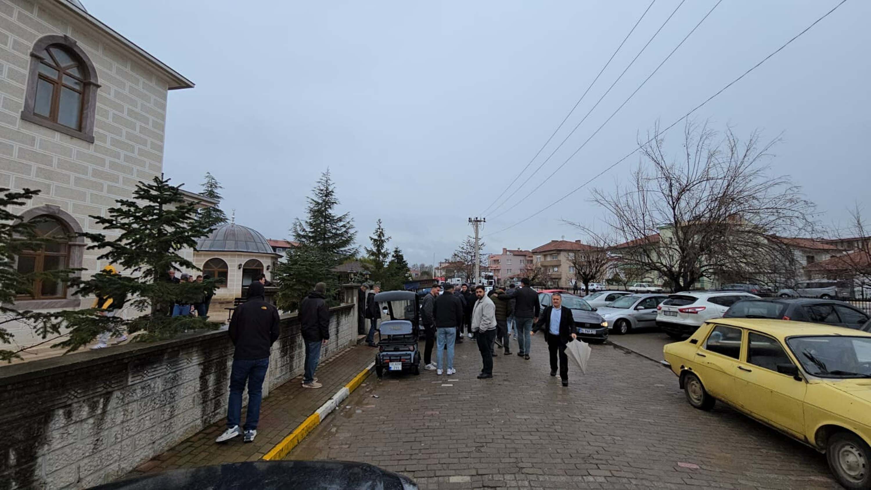 Balıkesir’de 4 Büyüklüğündeki Deprem (3)