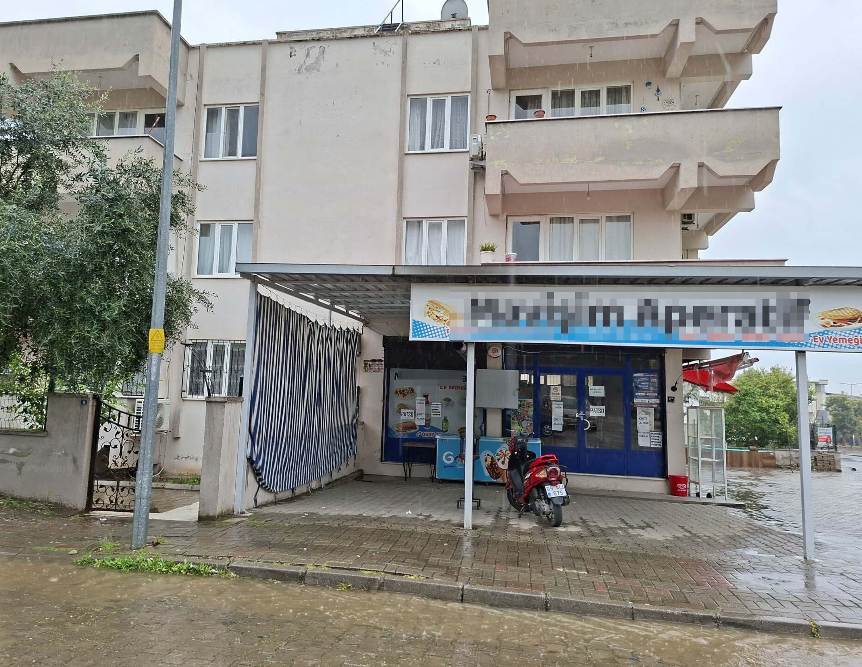 Başgardiyan Hayal Alkış Evinde Ölü Bulundu Vücudunda Darp İzleri Tespit Edildi (3)