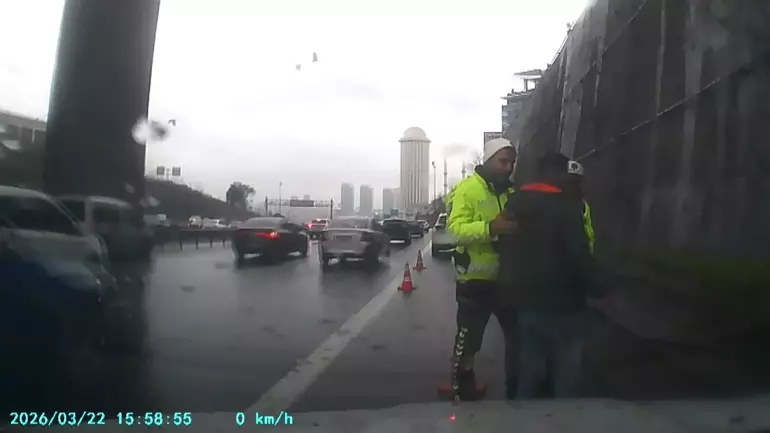 Boğazına Şeker Kaçan Sürücüyü Kurtaran Polis Konuştu (3)