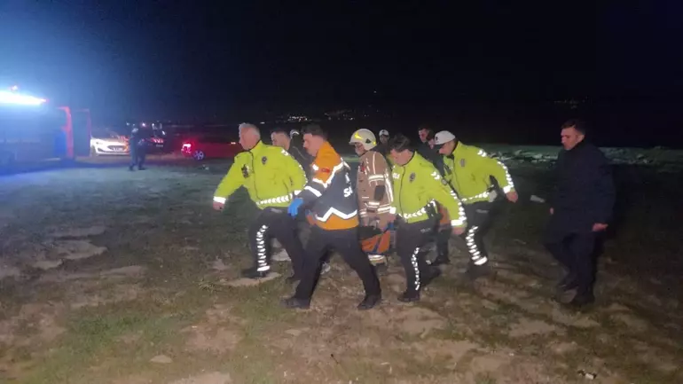 Bursa’da Otomobil Göle Düştü 1 Yaralı-1