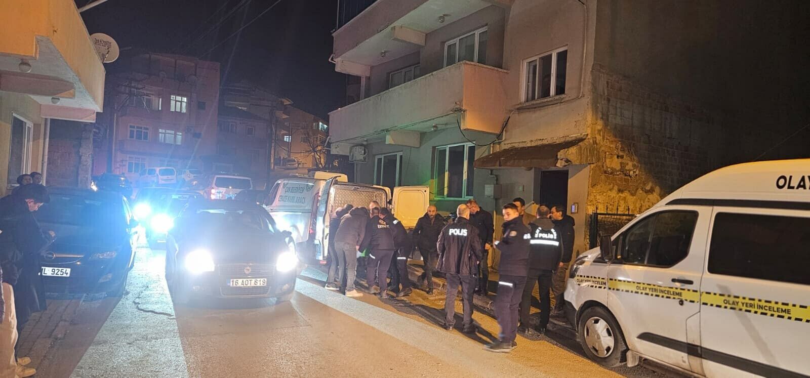 Çanakkale’de 300 Milyon Tl Iddiası Emlakçı Evinde Ölü Bulundu2