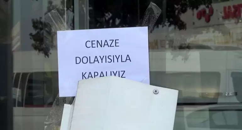 'Cenaze Dolayısıyla Kapalıyız' Yazısı Asılan Kuyumcu Dükkanında 50 Milyon Liralık Vurgun Iddiası (3)