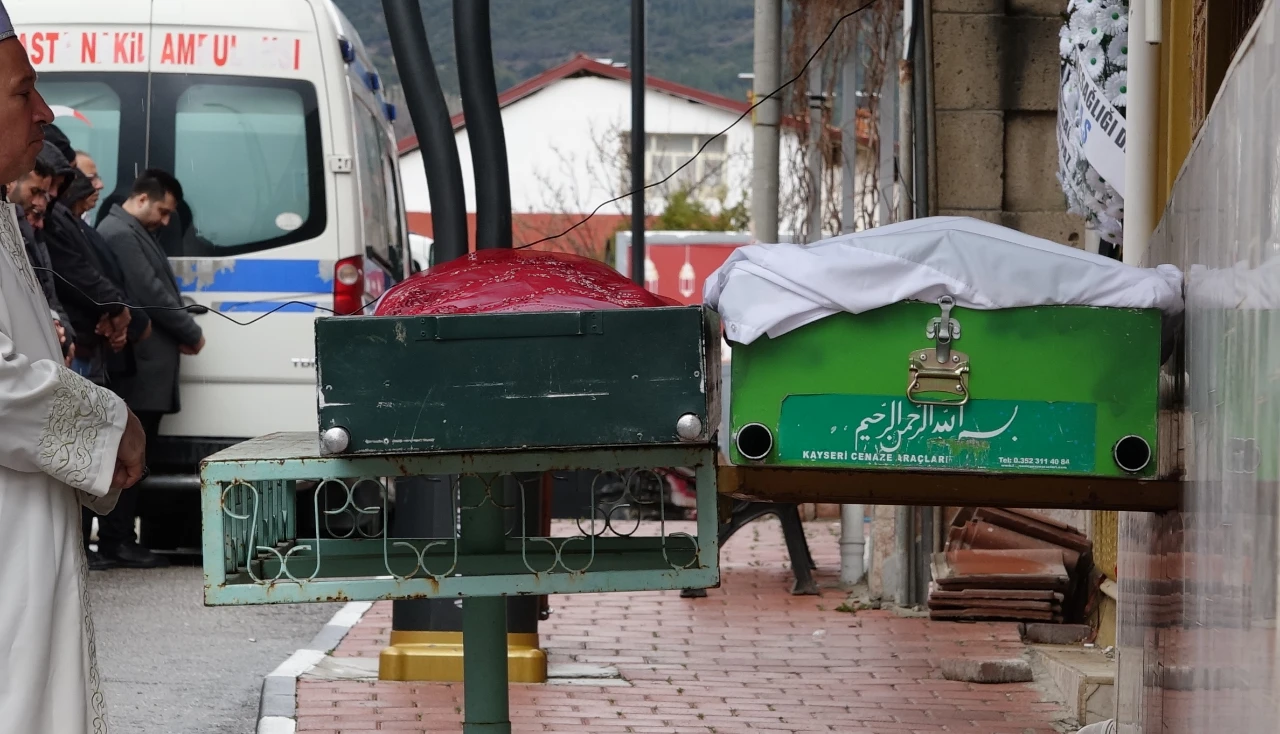 Düğün Hayalleri Yarım Kaldı! Gözyaşları Içinde Uğurlandılar (10)