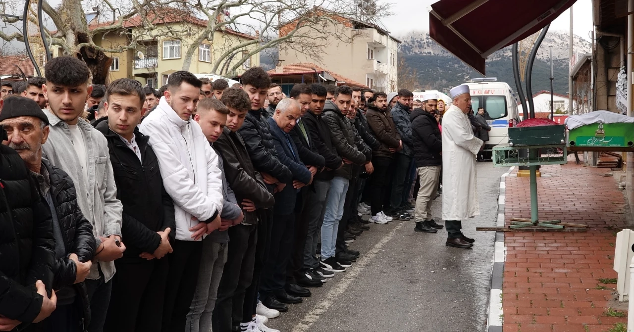 Düğün Hayalleri Yarım Kaldı! Gözyaşları Içinde Uğurlandılar (9)