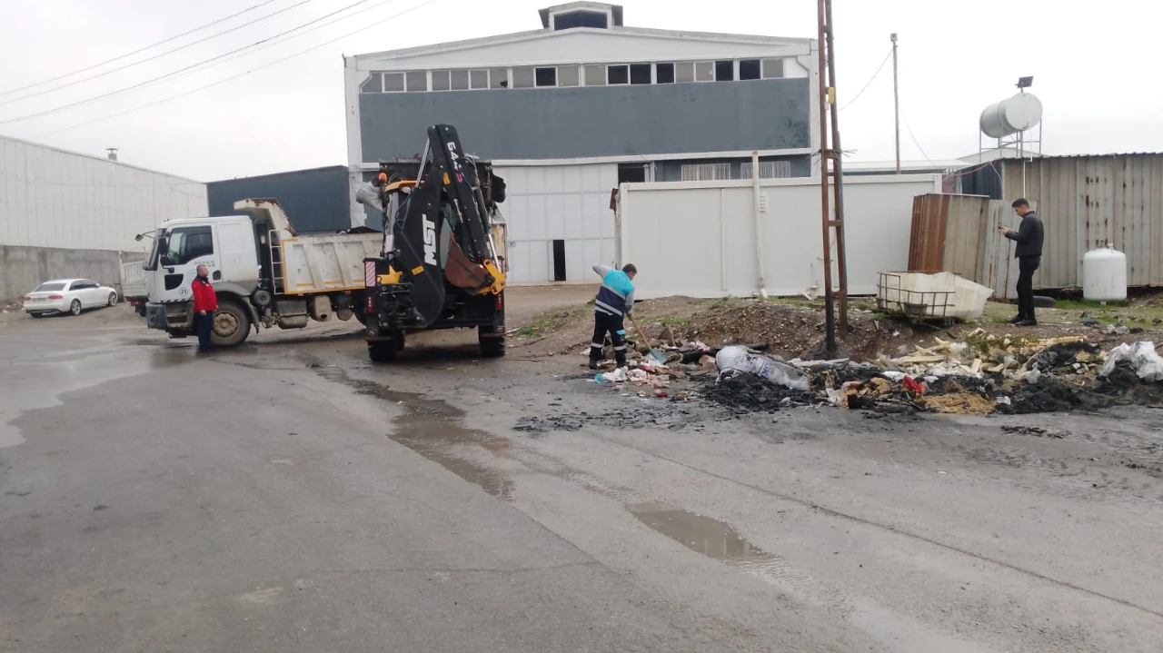 Dulkadiroğlu Belediyesi, Bayram Öncesi Temizlik Çalışmalarını Hızlandırdı (1)
