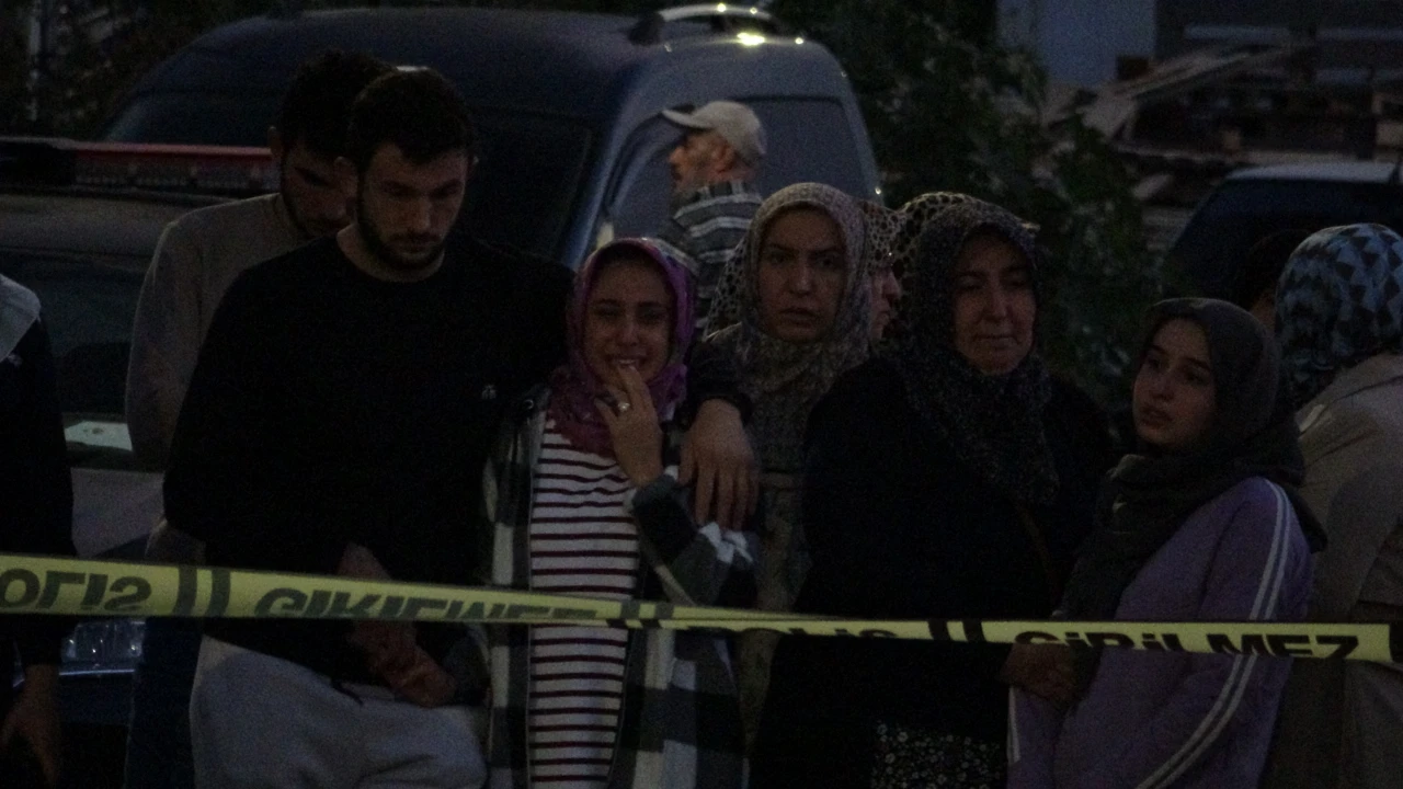 Eşini Ve Iki Kızını Öldüren Polis Memuruna 3 Kez Ağırlaştırılmış Müebbet (5)