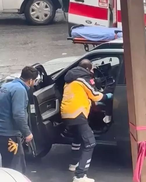 Eşiyle Ilişkisi Olduğunu Öne Sürdüğü Kişiyi Öldürüp Kaçtı (4)