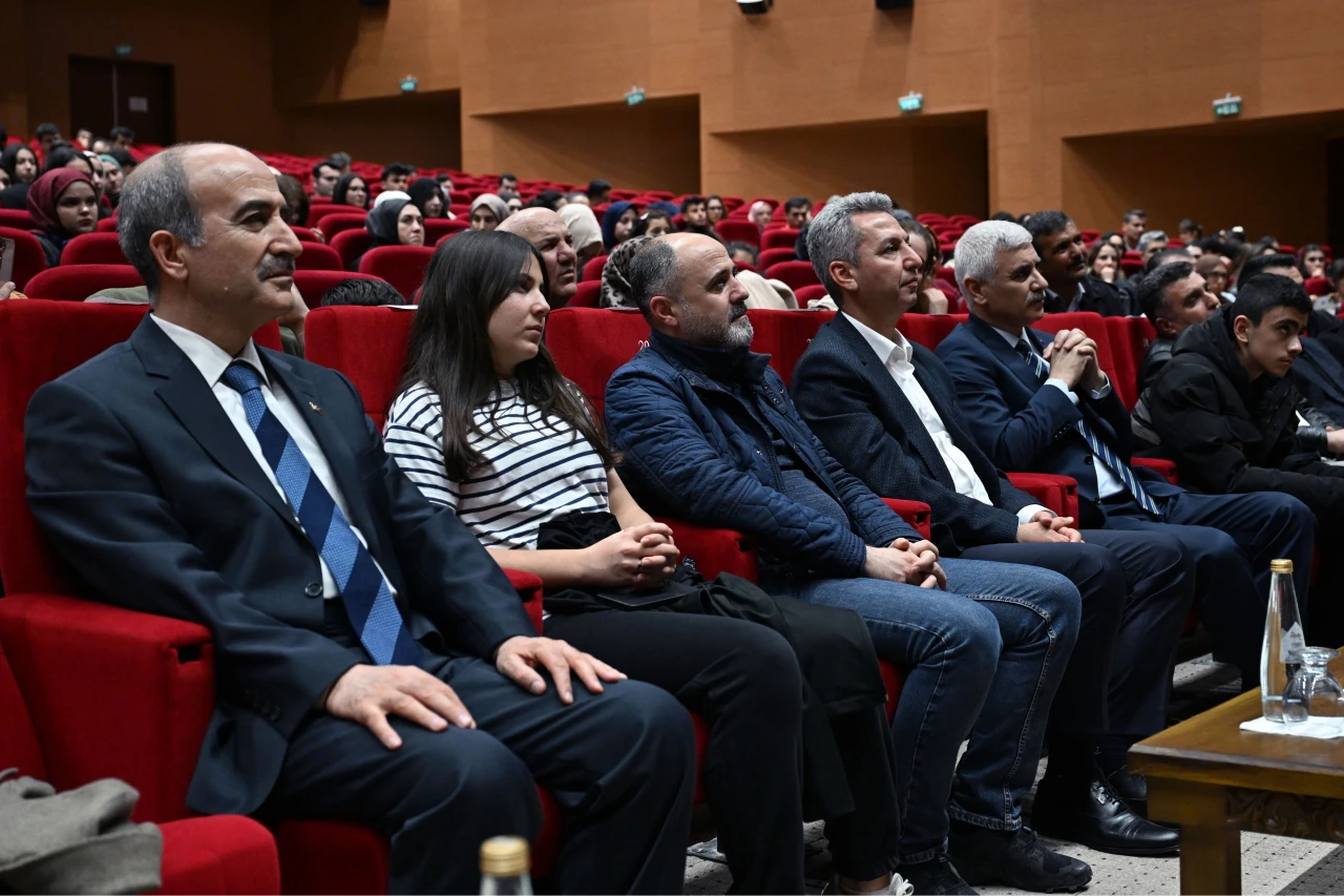 Firavunla Yüz Yüze Ksü'de! Zulme Karşı Sessiz Kalmadılar (6)