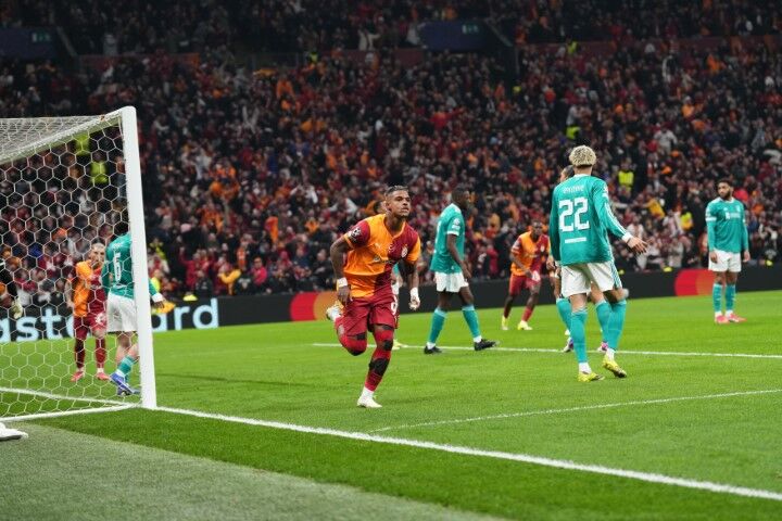 Galatasaray, Liverpool Deplasmanında Tarihi Çeyrek Final Mücadelesi Verecek (3)
