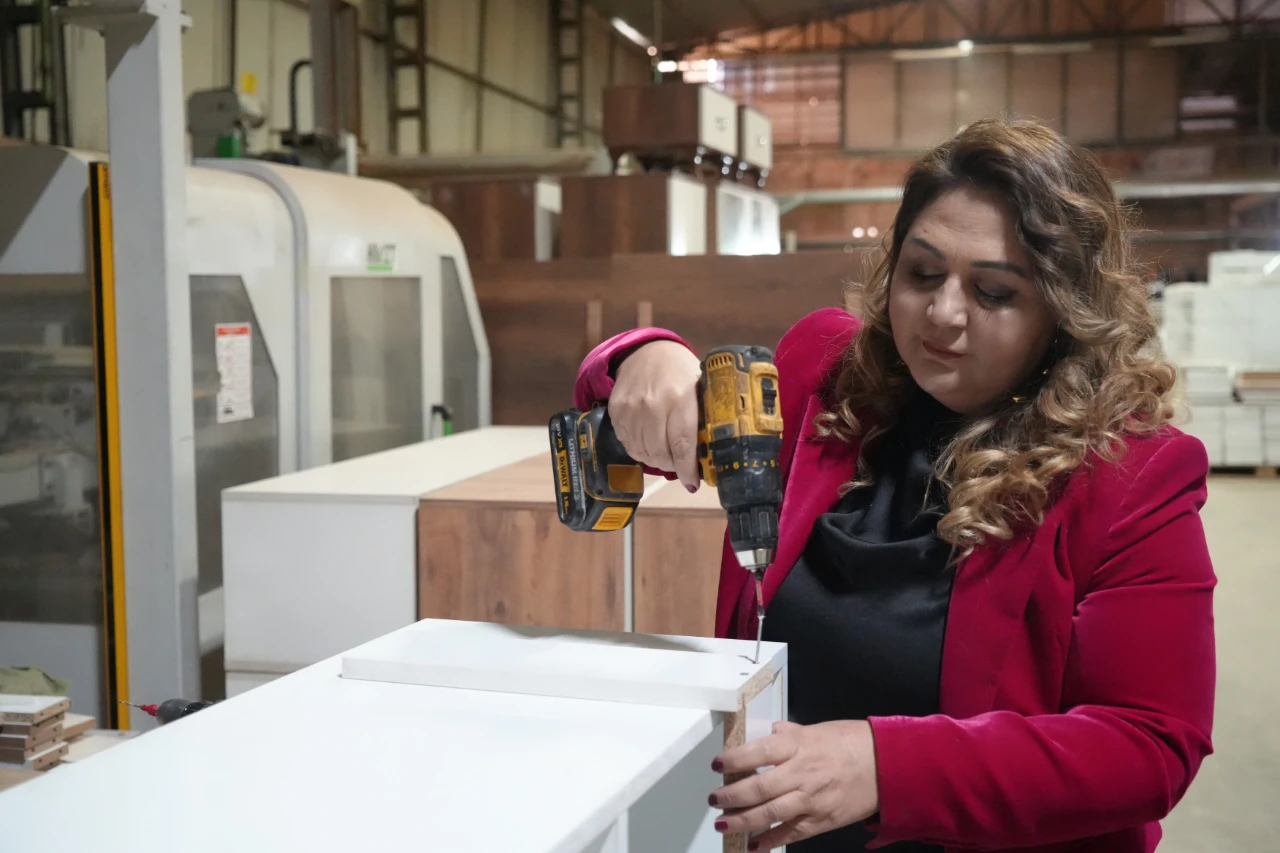 Gaziantep’te “Kadın Işi Değil” Diyenlere Inat Mobilya Sektöründe Başkan Oldu (4)