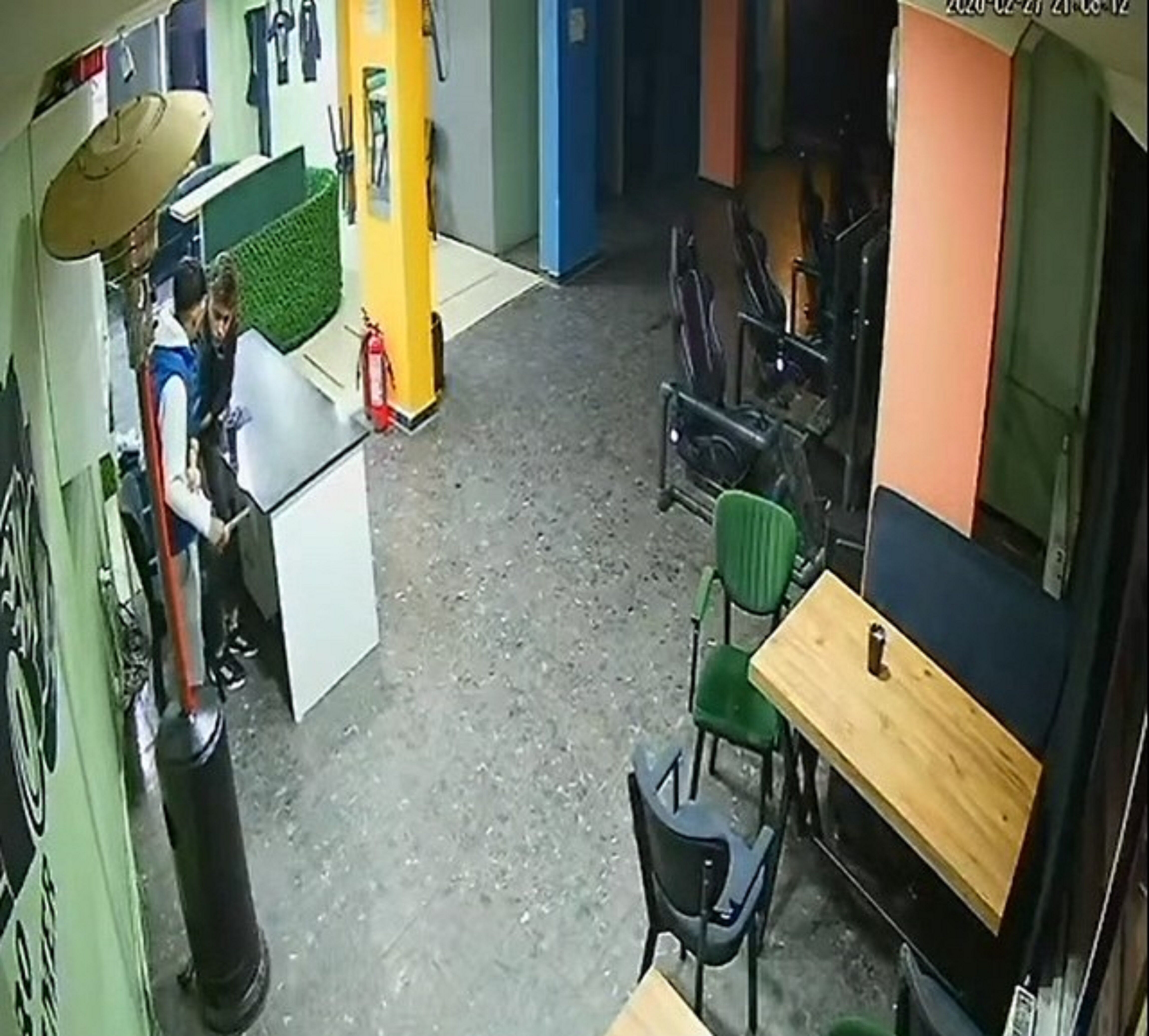 I N T E R N E T K A F E D E T A R T I S T I G I K I S I Y I B I C A K L 1191690 354162