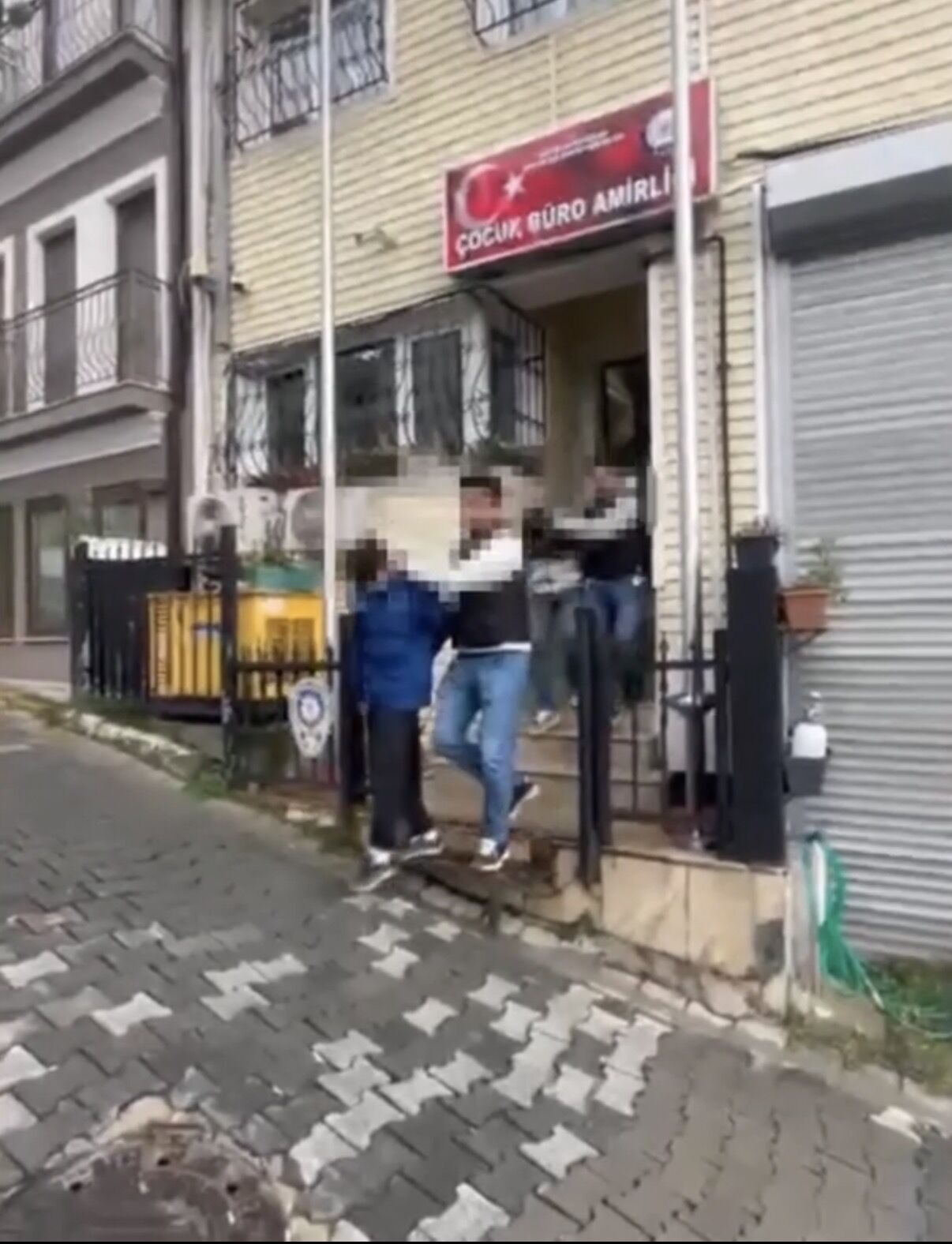 I S T A N B U L M A S L A K’ T A I K I I S Y E R I N E S I L A H 1191194 353999