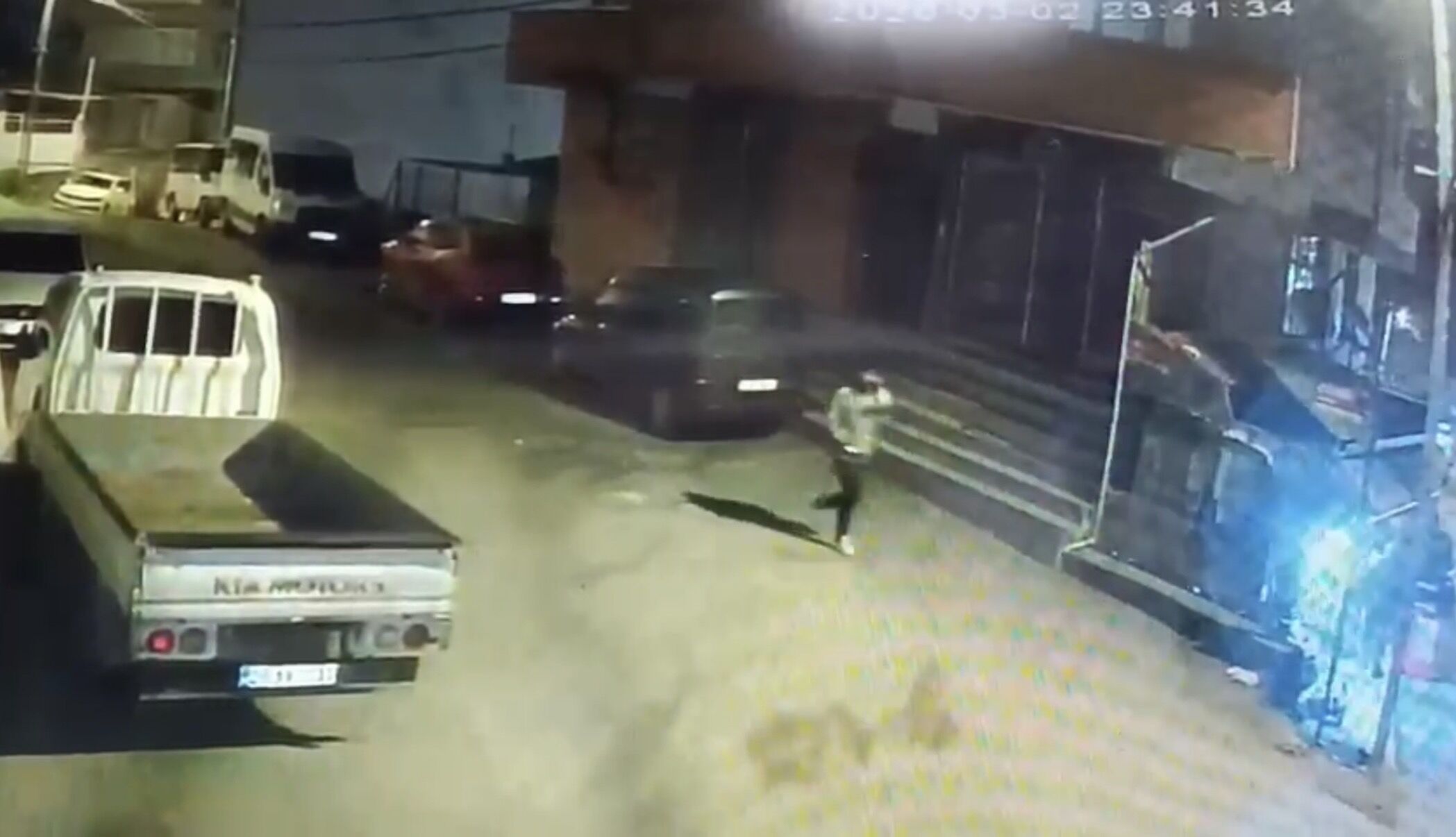 I S T A N B U L S A R I Y E R’ D E S I L A H L A H A V A Y A A T E 1201435 357293