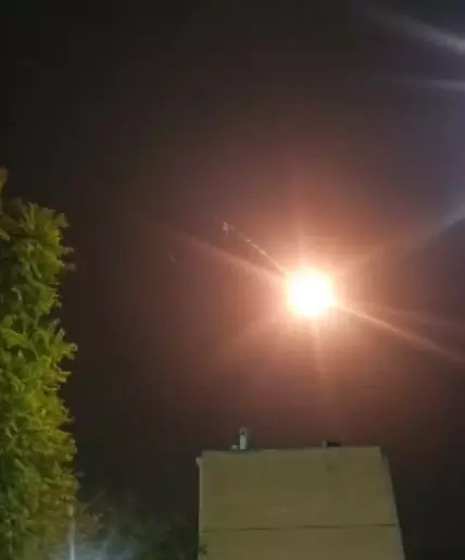 İsrail’in Nükleer Tesislerinin Bulunduğu Dimona, İran’ın Fırlattığı Füzelerle Vuruldu (2)