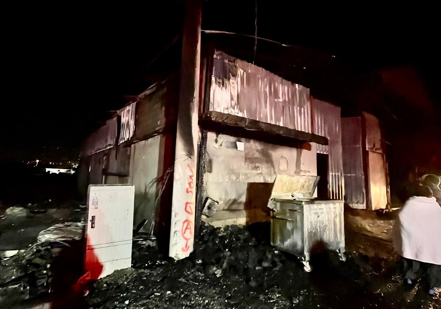 İstasyon Mahallesi’nde Depoda Yangın Çıktı (2)