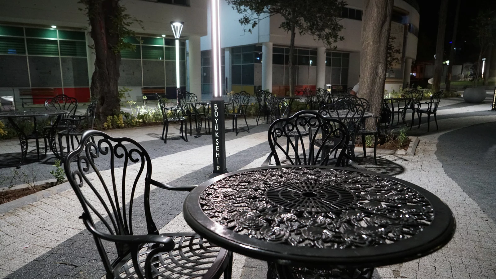 Kahramanmaraş Kırk Altı Meydan Kafe Şehrin Yeni Sosyal Merkezi (2)