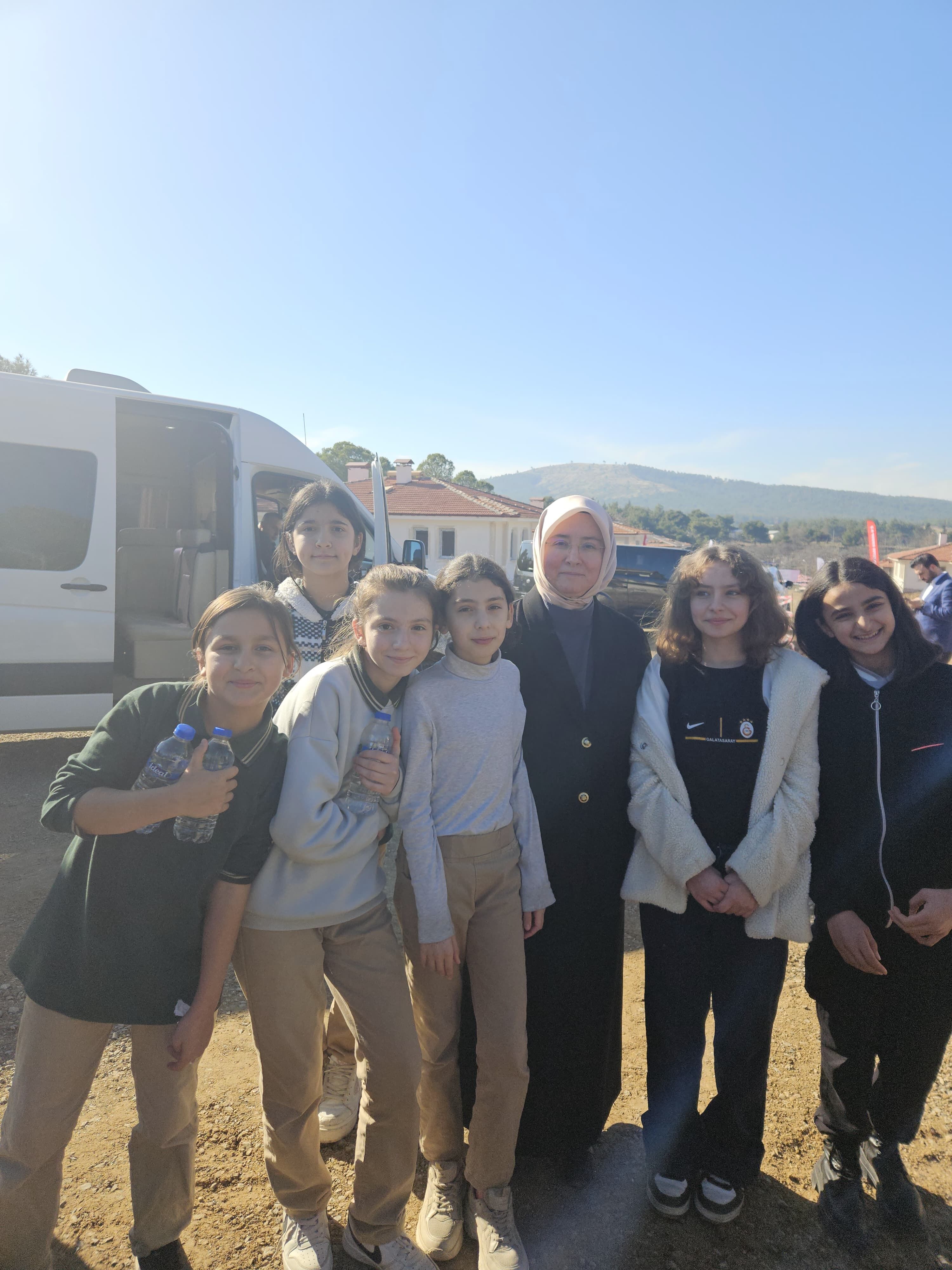 Kahramanmaraş Milletvekili Dr. Tuba Köksal’dan Bayram Mesajı “Karanfiller Yeniden Açacak” (1)