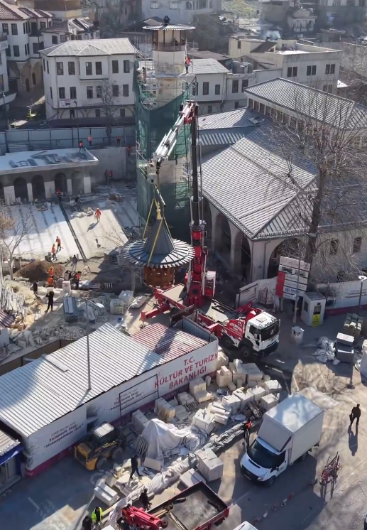 Kahramanmaraş Ulu Camii’nin Alem Ve Külahı Yerine Takıldı, Restorasyon Sona Yaklaştı (2)
