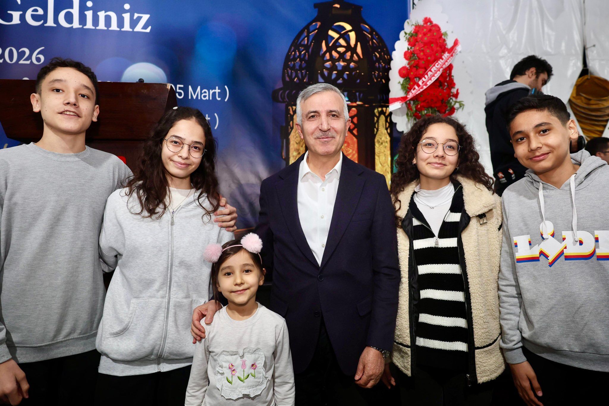 Kahramanmaraş Valisi Ünlüer, Özge Ailesi'nin Iftar Çadırını Ziyaret Etti-1