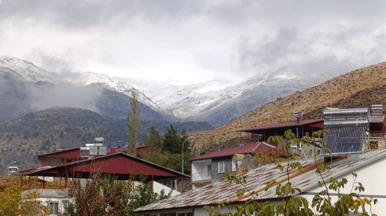 Kahramanmaraş'ın Yüksekleri Mart Karıyla Beyaza Büründü (1)